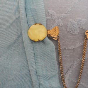 Vintage Cape/Cardigan/Sweater Brooch/Clip/Guard - Pearlised Lemon/Yellow Faux Mother of Pearl image 3