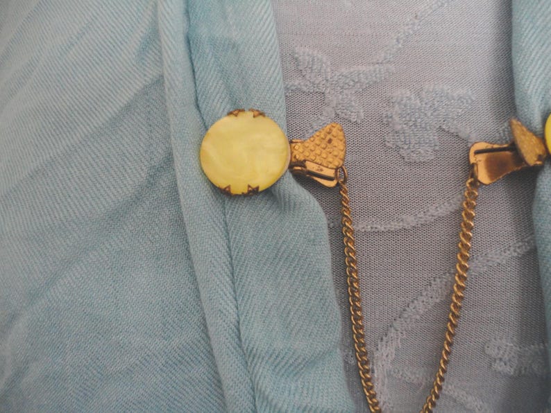 Vintage Cape/Cardigan/Sweater Brooch/Clip/Guard - Pearlised Lemon/Yellow Faux Mother of Pearl image 3