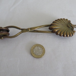 Antique Gold Tone Shell Design Skirt Lifter Clip/Hitch - Fyfes Patent 1876
