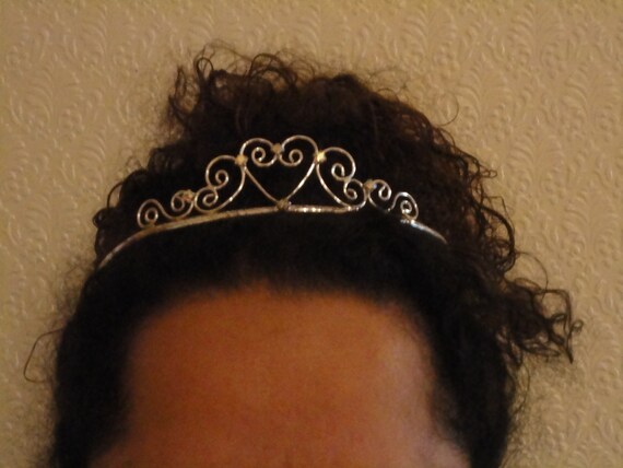Vintage Silver Tone Heart Shaped Tiara/Crown with… - image 7
