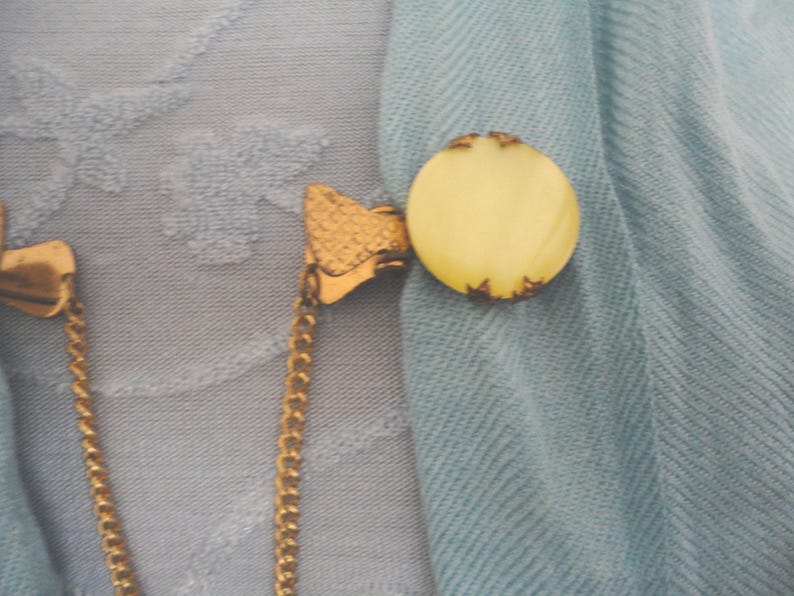 Vintage Cape/Cardigan/Sweater Brooch/Clip/Guard - Pearlised Lemon/Yellow Faux Mother of Pearl image 2