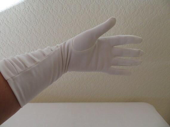 Vintage Ivory Mid Length Nylon Gloves with Ruched… - image 2