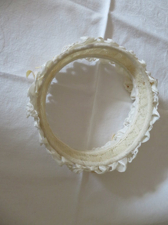 Vintage Ivory Raffia Ribbon Ring Tiara/Hat/Cap/Cr… - image 10