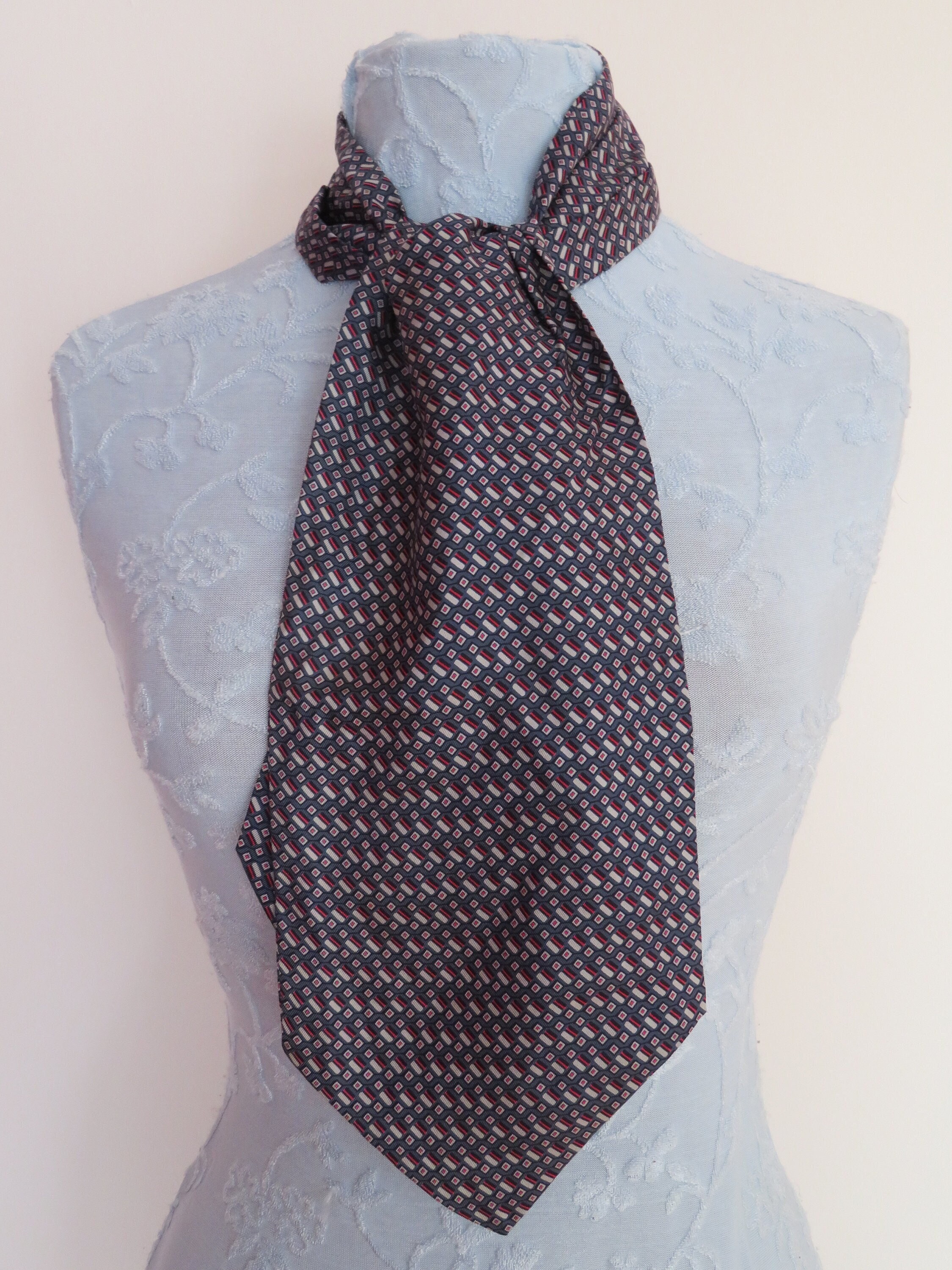 Vintage Italian 100% Silk Cravat/neck Tie/ascot - Burgundy