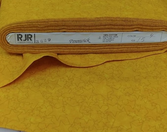 Żółte gwiazdy na żółtej tkaninie bawełnianej RJR cięte na wymiar Wyprzedane