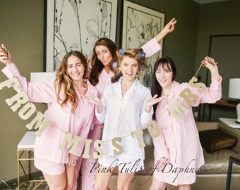 SHORT PJ SET, Womens pjs, Wedding pajamas, Bridesmaid pjs, Bridesmaid gift,  Mothers Day gift, Womens seersucker pajamas, personalized