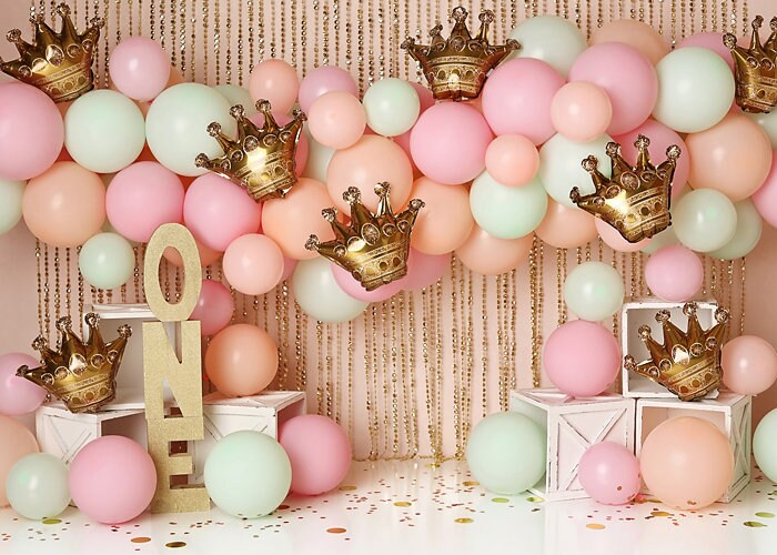 Queen Printed Photography Backdrop Cake Smash Background Balloon Arch Background Girl Birthday Princess Backdrop Studio Photo