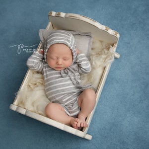 Indigo Jasper - Printed Photography Backdrop - Fine Art Blue Background - Solid Textured Backdrop - Influencer Backdrops - Zoom Background