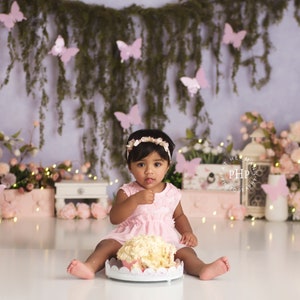 Verlina - Printed Photography Backdrop - Cake Smash Backdrops - Lavender Backdrop Setup - Butterfly Backdrop - Floral Garland - 1st Birthday