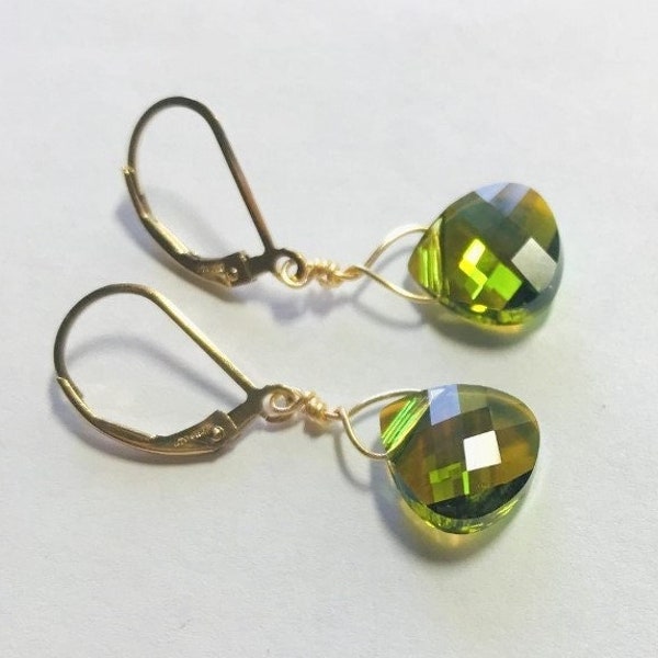 RESERVADO para Joan. Pendientes de cristal Swarovski Olivine AB: Caqui/Verde oliva/Salvia, ganchos para pendientes con bola chapados en oro de 14k.