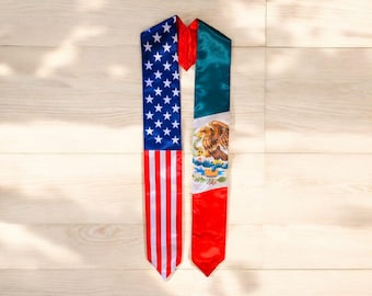 Estola de graduación mixta de México y Estados Unidos