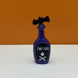 Fairy Garden Miniature Halloween Resin Poison Bottle