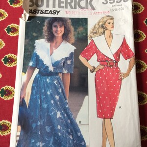 Puede incluir: Un patrón de costura Butterick vintage, número 3595, con ilustraciones de dos vestidos. Uno es azul con estampado floral, el otro rojo con lunares blancos. El patrón incluye el texto "FAST & EASY" y el rango de tallas (6-8-10).