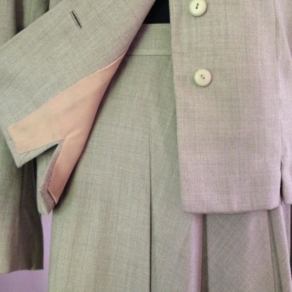 50s Taupe Towncliffe Wool Jacket and Skirt - image 4