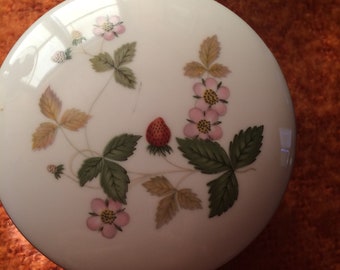 Vintage Wedgwood fat med lock