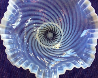 Vintage Fenton Ruffle and Swirl Bowl