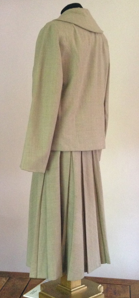 50s Taupe Towncliffe Wool Jacket and Skirt - image 3