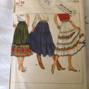 1980s Butterick Tiered Skirt Pattern