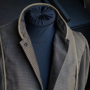 Pinstriped olive drab Jacket with Details and 32 Bust image 1