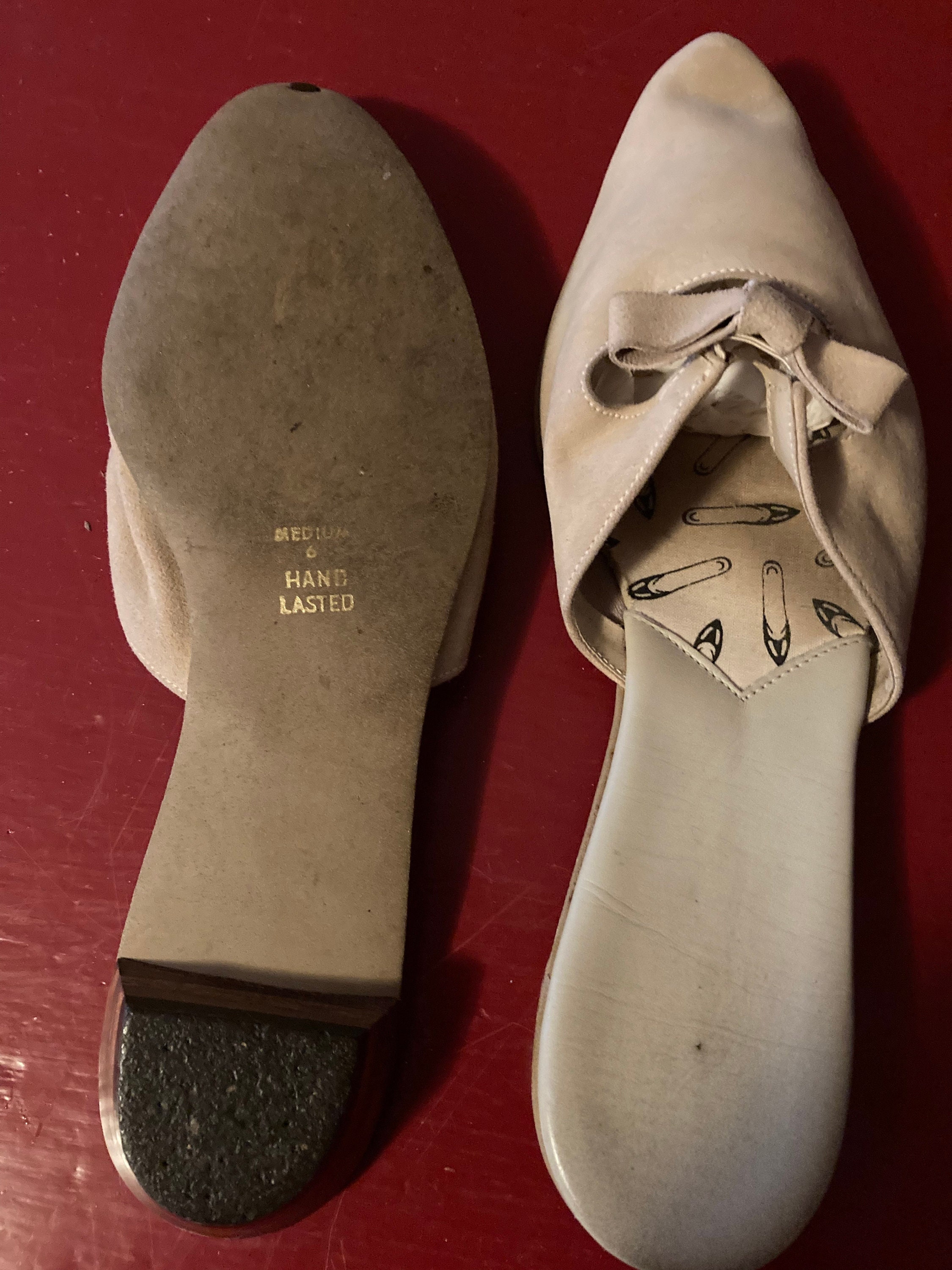 Pointed toe house slippers sale