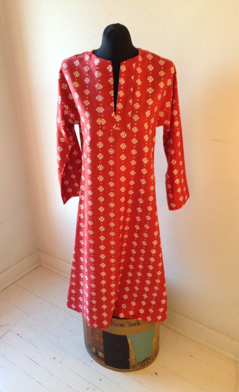 Red Polished Cotton Slim Shift Handmade in the Sixties, Bust 33 inches image 1