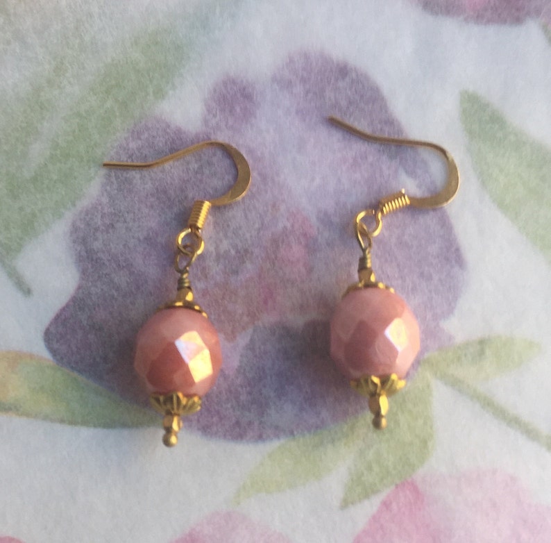Brass findings Dusty Rose Faceted Round Fire Polished Czech Glass Beads Free Shipping. Ea-93 Old Rose Earrings Blush Pink Earrings