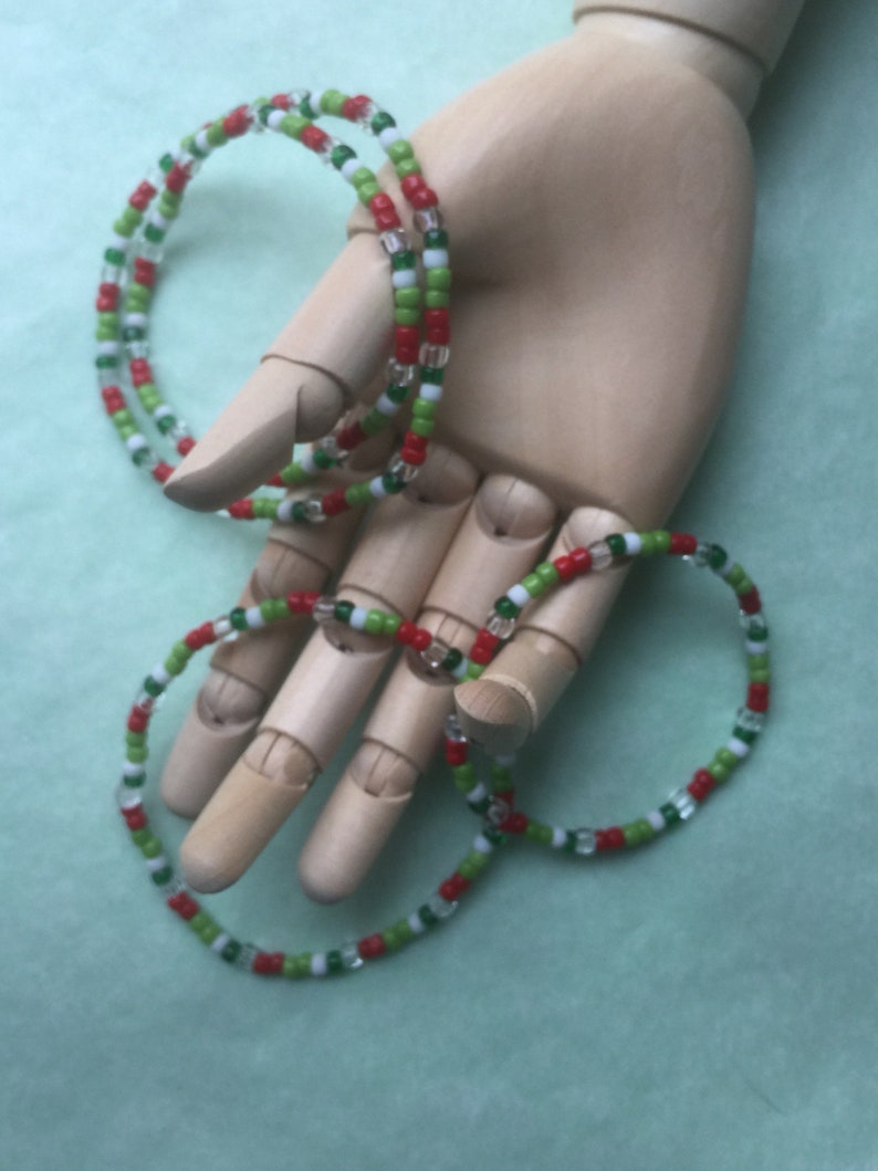 Christmas Colour Stretchie White /& Clear seedbeads Br-93 Bracelet with Red Free Shipping. Choose sizelength Green Drap\u00e5jularmband