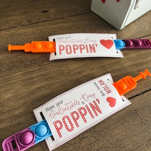 Pulsera personalizada Hope Your Valentine’s Day is Poppin’ Popit, tarjeta de intercambio imprimible, descarga digital con nombre (personalizada)