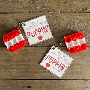 Hope Your Valentine's Day is Poppin 'Digital bedruckbare Pop-It-Valentinstagsetiketten - Beinhaltet Platz zum Schreiben Ihres eigenen Namens (nicht personalisiert)