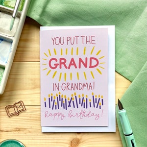 Verjaardagskaart voor grootmoeder "You put the grand in oma, happy birthday!" Verjaardagskaart oma, roze kaart voor oppas, oppas, oma