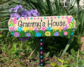 Grammy's House wood weather protected lawn ornament, yard stake, garden sign, grandparent sign, grammy sign, plaque family sign