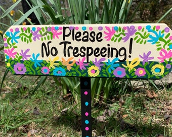 Outdoor wood sign, “Please No Trespeeing” weather protected, composite stake, lawn ornament, yard stake, curb your dog, no peeing, no poo