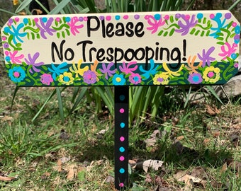 Wood outdoor “Please No Trespooping” sign, weather protected, yard stake, lawn ornament, curb your dog, no peeing, no poo, no pooping