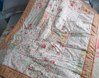 Patchwork scrappy range knee quilt, floor quilt, blanket, quilts