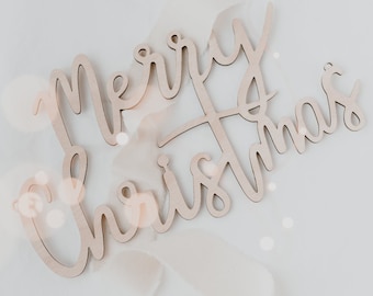 Wooden lettering Merry Christmas Nature