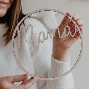 Wooden wreath mom