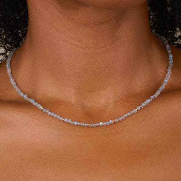 Labradorite Necklace with 14k Gold Fill / Sterling Silver, AAA Grade Grey with Blue Flash Gemstones, Handmade Dainty Minimalist Jewellery