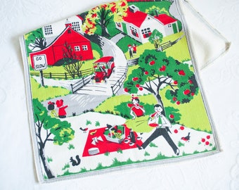 Vintage Bark Cloth Towel, Kitchen Towel, Tea Towel, Red Green White, Country Scene, Vintage Kitchen Decor, Mid Century Art