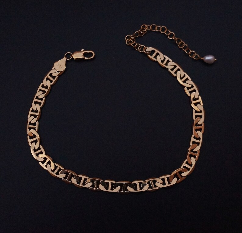 The DNA Choker
