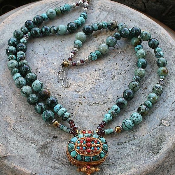 Turquoise Gau Box pendant necklace