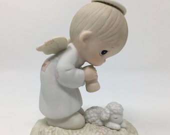 Family Circus by Bill Keane PJ new in box I Need A Hug Statue-Bisque,3 inches