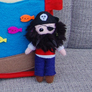 PDF Pattern & tutorial Quiet book Pirate image 8