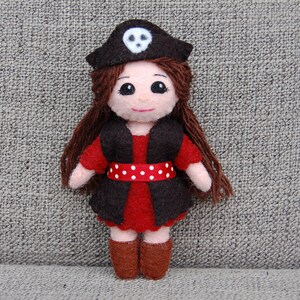 PDF Pattern & tutorial Quiet book Pirate image 9