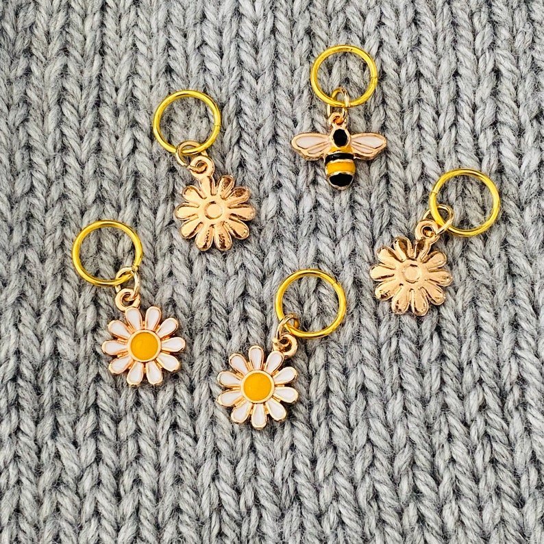 Bee and daisy stitch marker set, choice of fitting for knitting or crochet, set of 5 enamel charm markers, progress keepers image 9