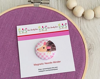 Magnetic needle minder - Little Mouse - embroidery accessory, needle holder, gift for sewer, sewing notions, reversible needle keeper