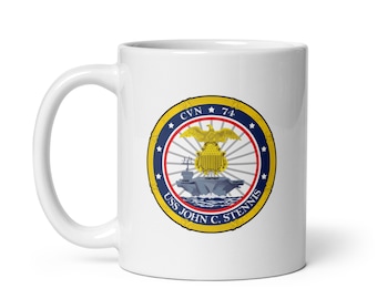 USS John C Stennis CVN-74 Portaaviones clase Nimitz Taza blanca brillante de la Armada de EE. UU.