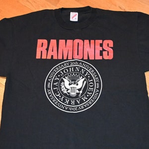 1990&#39;s THE RAMONES vintage original Rare 1994 Tour concert punk-rock band tee t-shirt (XL) X-Large 80&#39;s 90&#39;s Nyc Cbgb&#39;s Vtg Tshirt GiFT