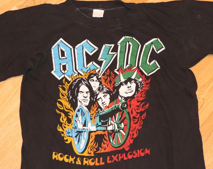 1970's AC/DC Vintage Concert Tour Original Rock-n-roll Band T-shirt Tee