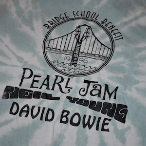 1996 Pearl Jam / Neil Young / David Bowie vintage Rare! 1990&#39;s Concert tie-dye rock tee tour t-shirt (L) Large Eddie Vedder Festival GiFT