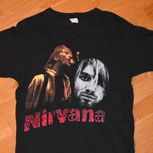 1990&#39;s NIRVANA vintage original 1990&#39;s grunge rock punk tee t-shirt (M/L) Large Kurt Cobain Dave Grohl Foo Fighters vtg concert tshirt GiFT